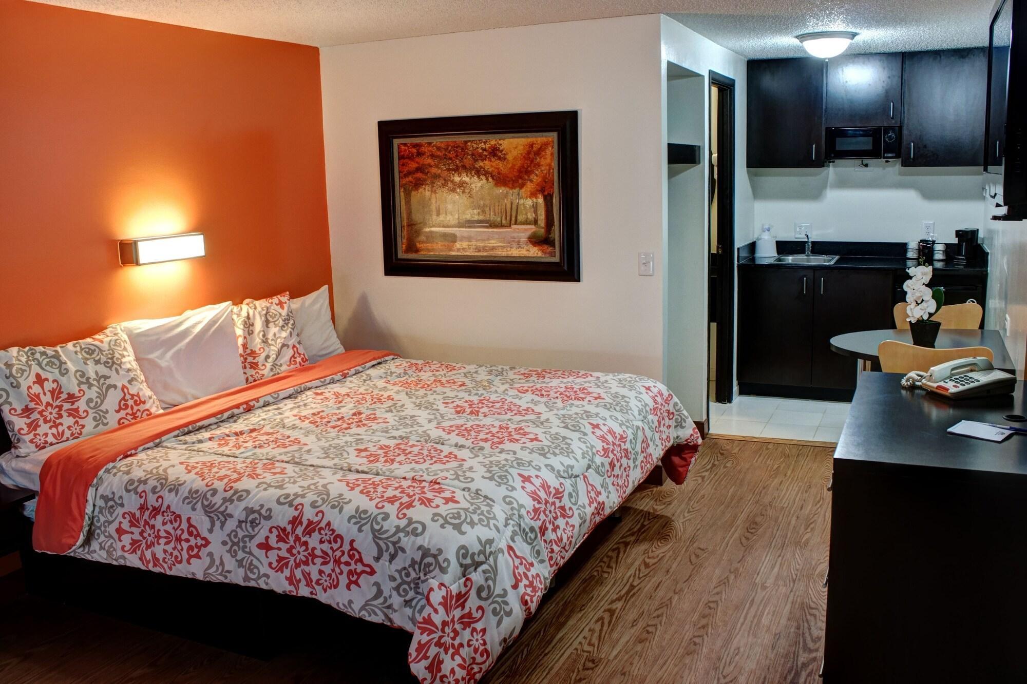 Americas Best Value Inn Heath-Newark Exterior photo