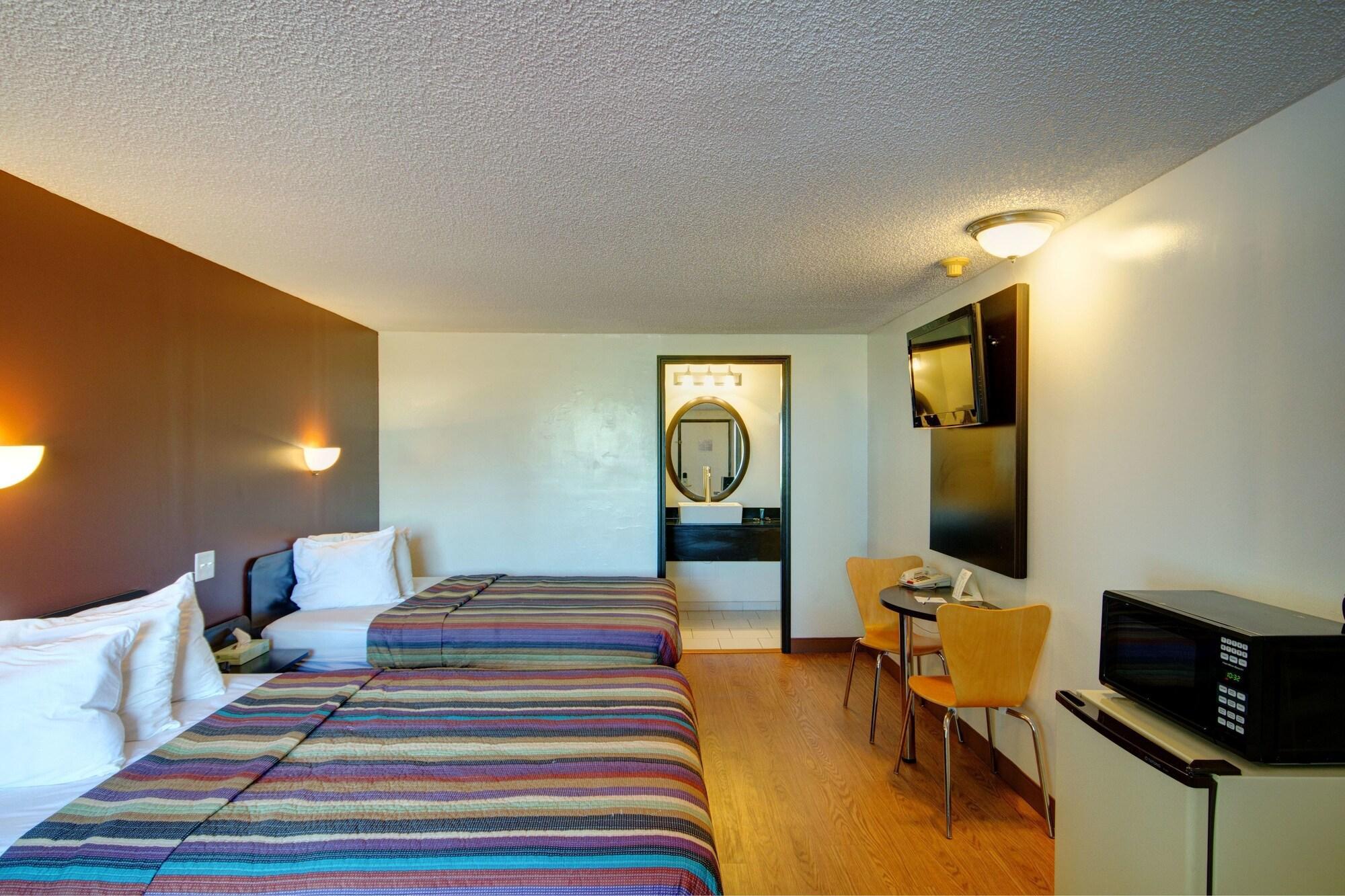 Americas Best Value Inn Heath-Newark Exterior photo