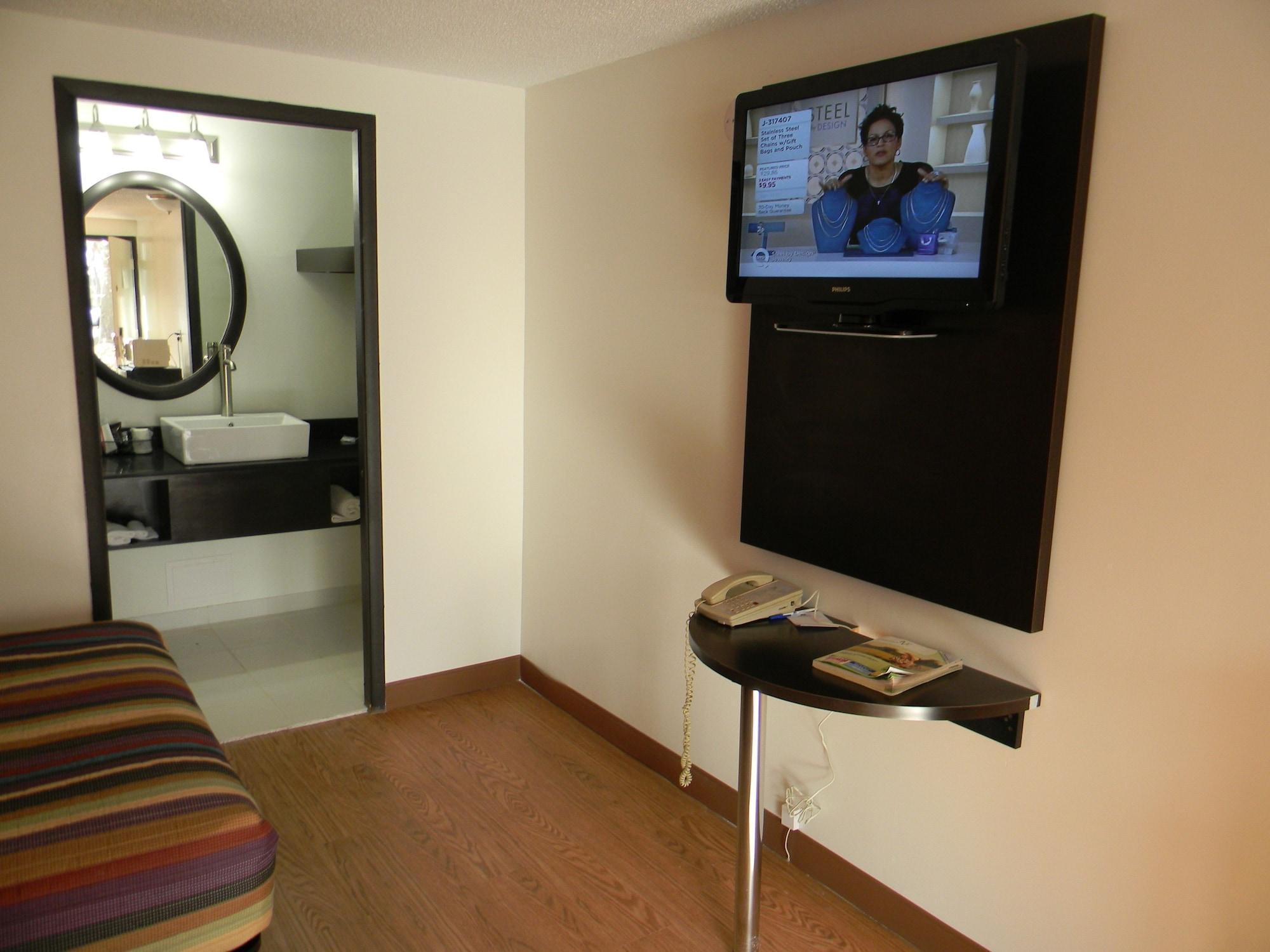 Americas Best Value Inn Heath-Newark Exterior photo