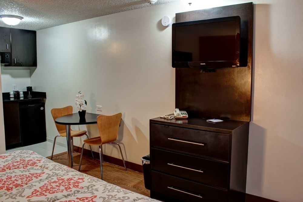 Americas Best Value Inn Heath-Newark Room photo